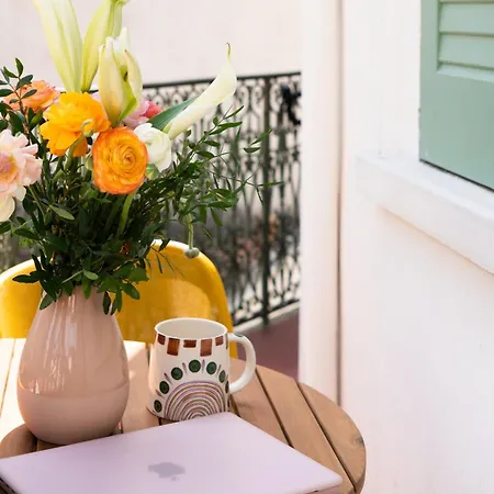 Le Windsor Douceur De La Riviera Avec Petit Balcon Au Coeur De * Cannes