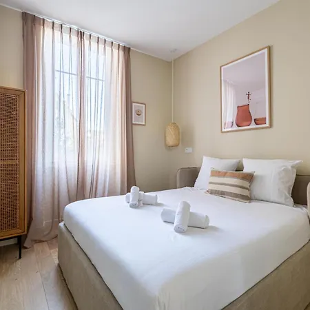Le Windsor Douceur De La Riviera Avec Petit Balcon Au Coeur De Apartamento Cannes